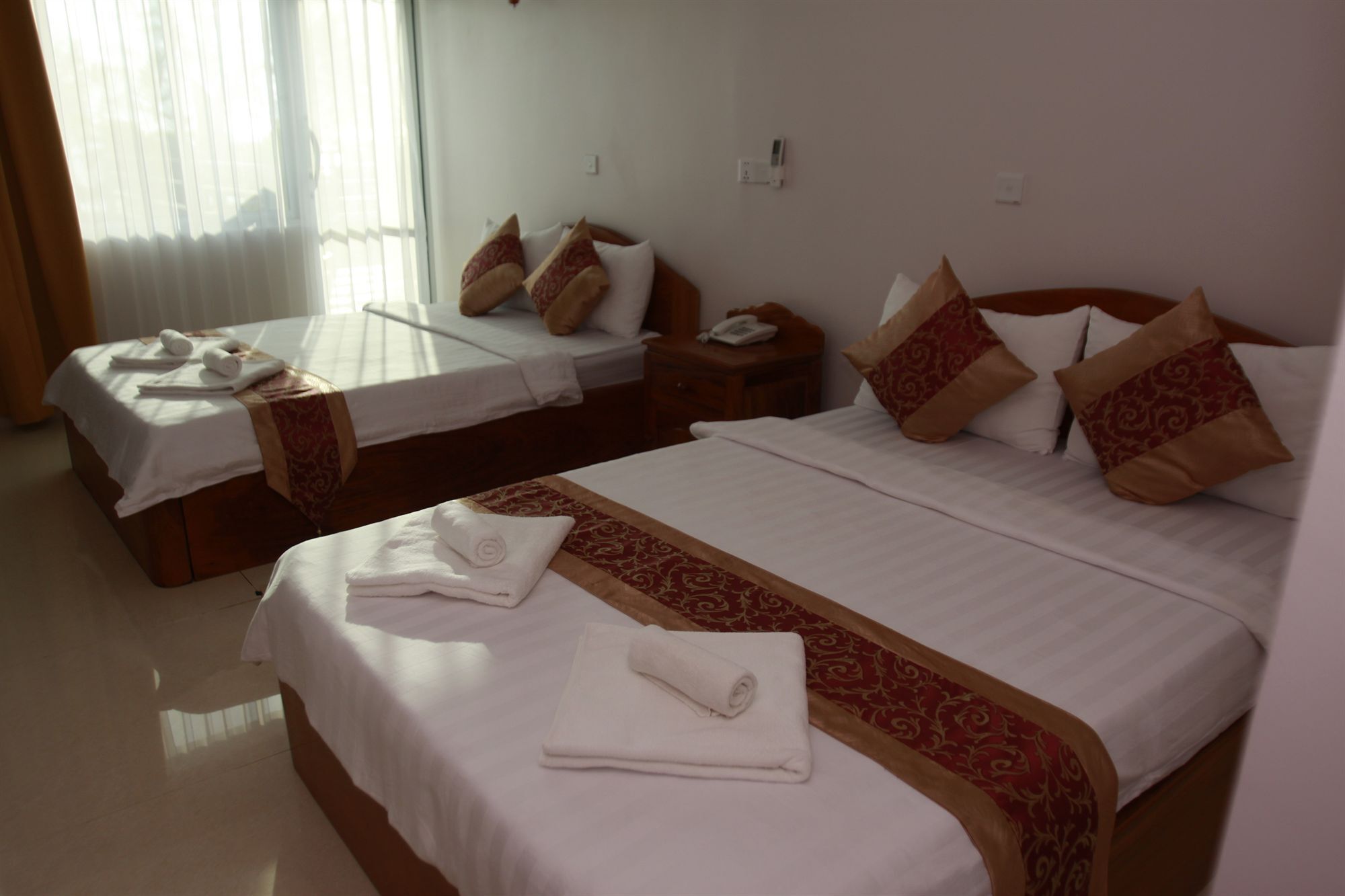 White Beach Hotel Сіануквіль Екстер'єр фото